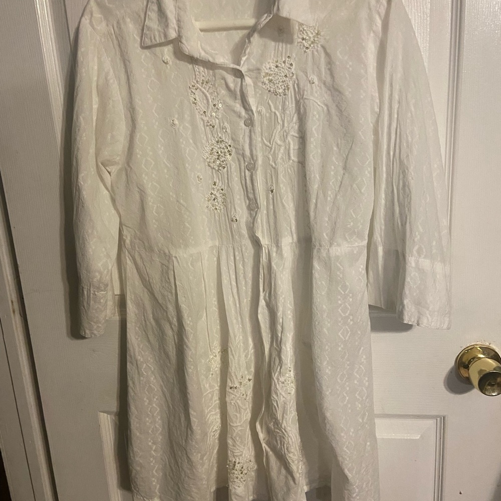 EUC Antica Sartoria by Giacomo Cinque White Bohemian Style W/Bead Appliqués Sz L